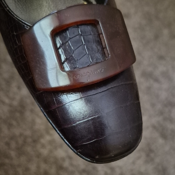 Salvatore Ferragamo Women's Black and Brown Loafers - Picture 5 of 9